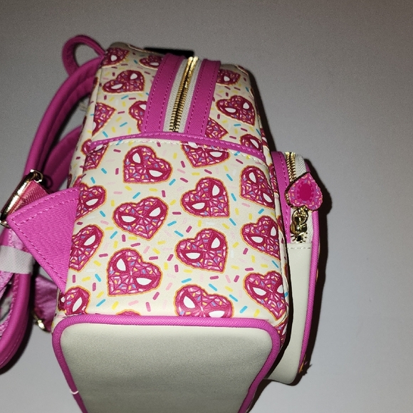 Loungefly Marvel Spider-Man Sprinkle Donut Mask Mini Backpack. NWT main image 9